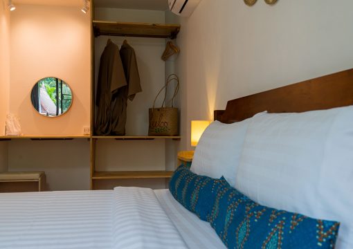 Deluxe Room – Bungalow #6