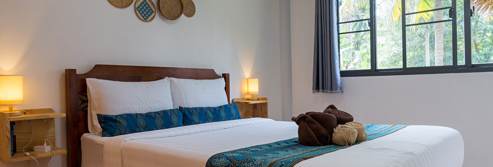 Deluxe Room – Bungalow #6