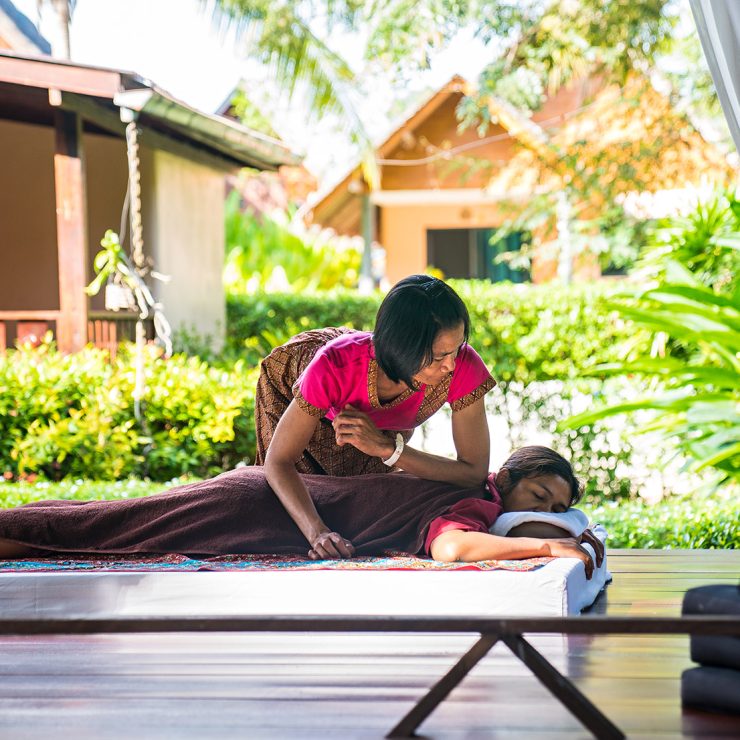 Thai massage at Leeloo Resort Boutique