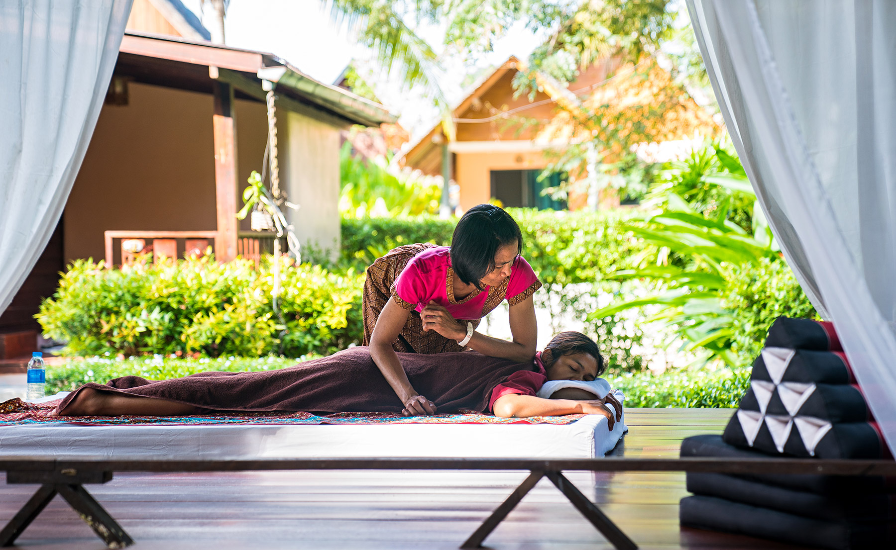 Thai massage at Leeloo Resort Boutique